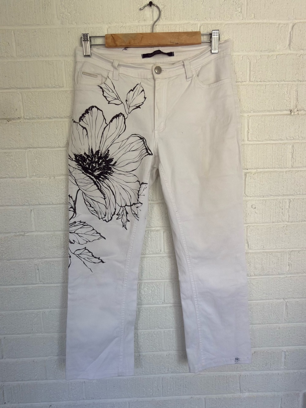 Valentino White Cropped Jeans with Black Floral Sketch